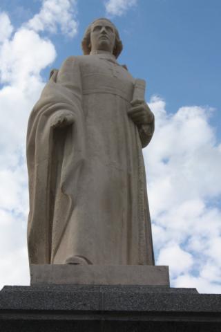 Statue de l’Abbé  Grégoire 