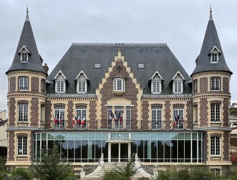 Photographie de l'Hôtel de ville d'Epinay sous Sénart 