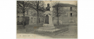 Carte postale de la place et statue Schoelcher