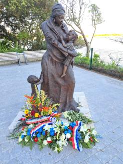 Sculpture de Clarisse par l'artiste haïtien Filipo.