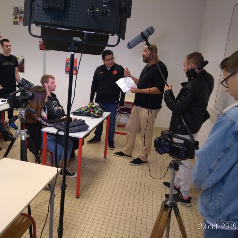 Un séance de tournage participatif : les jeunes aux commandes !