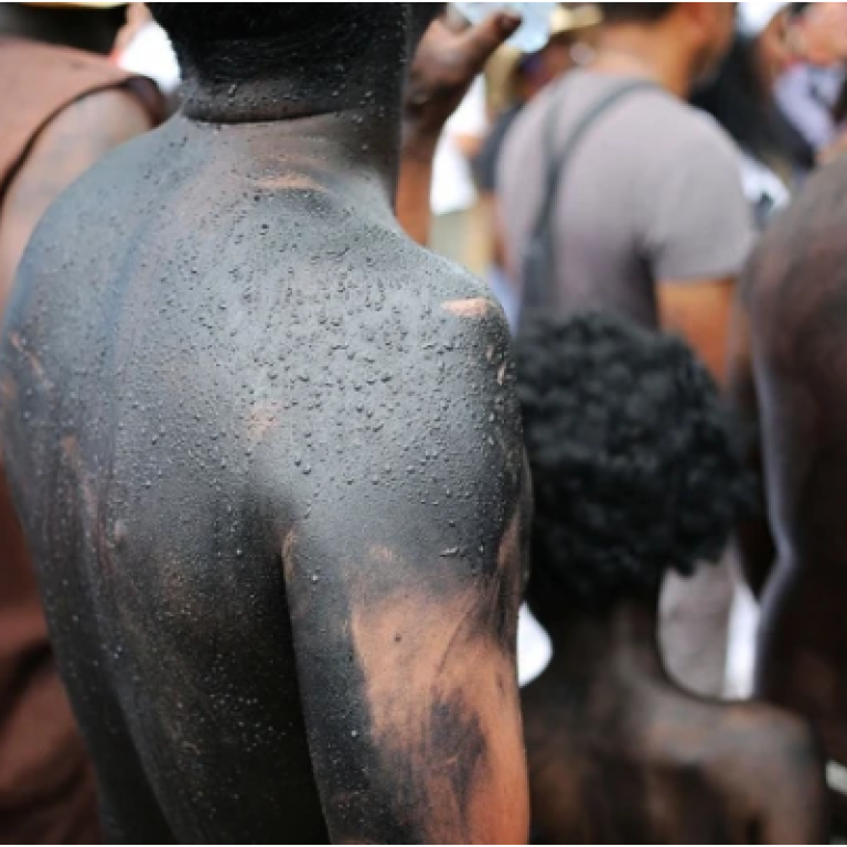 Extrait du film "L'esclavage à Bourbon"