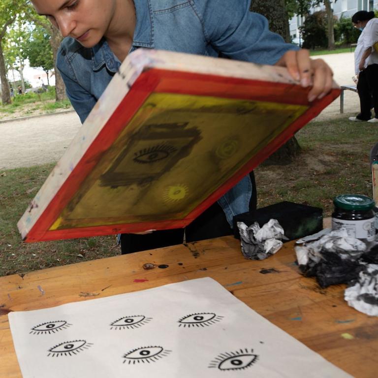 ATELIERS ARTISTIQUES «Mémoire et création» avec l’artiste Camille Bleu-Valentin