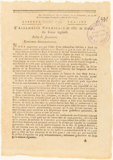 Figure 4.1 Arrêté de l’Assemblée coloniale du 12 ventôse an VIII (3 mars 1800) relatif au projet d’indépendance, jugé « inadmissible et dangereux dans son exécution ». ADR, L 44